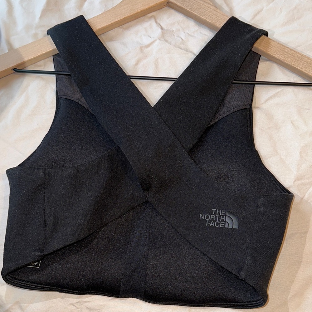 Black Women's TNF The North Face Small Sports Bra Cross-back Flashdry